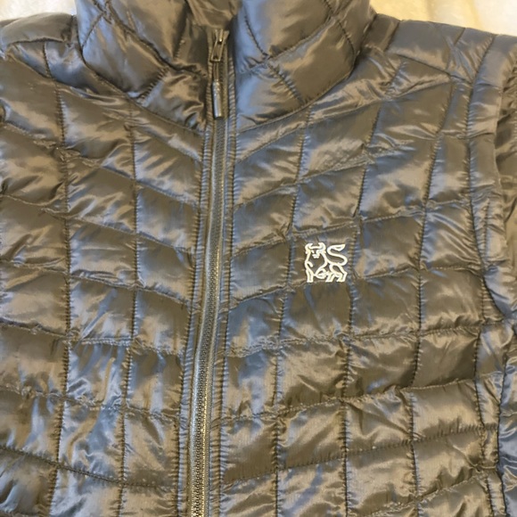 NORTH FACE WOMENS PUFFER VEST NWT - Picture 4 of 5